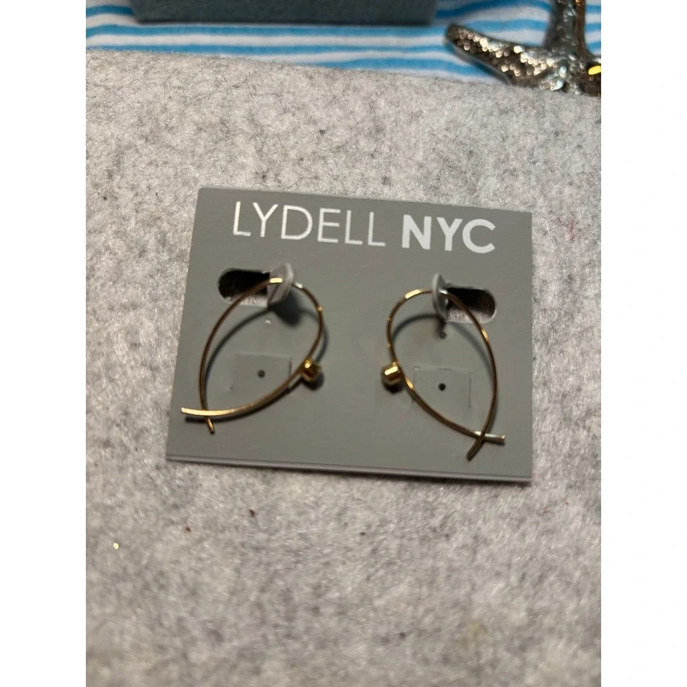 #62. Gold-tone Minimalist Threader Earrings